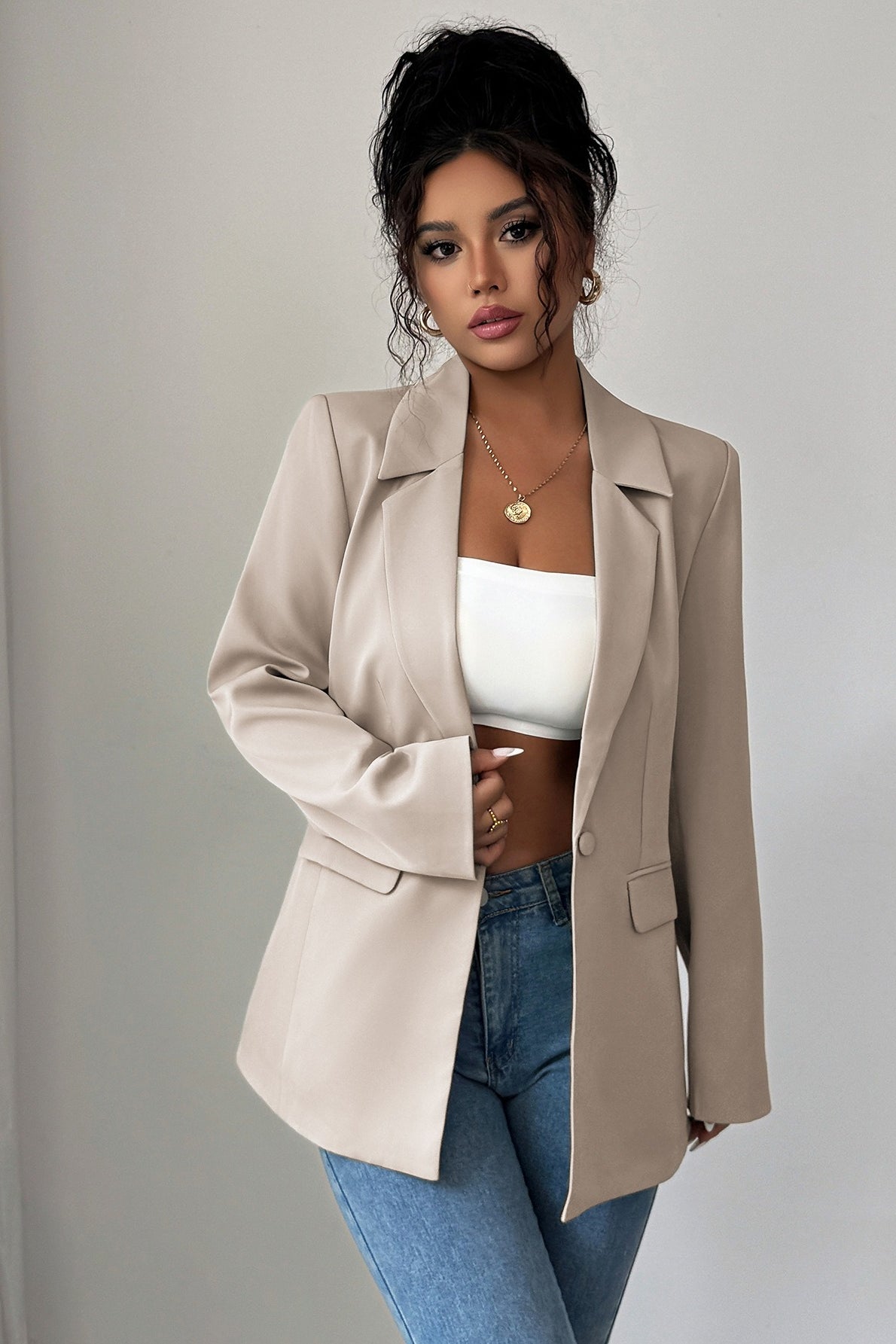 Minimalist Long Sleeve Blazer
